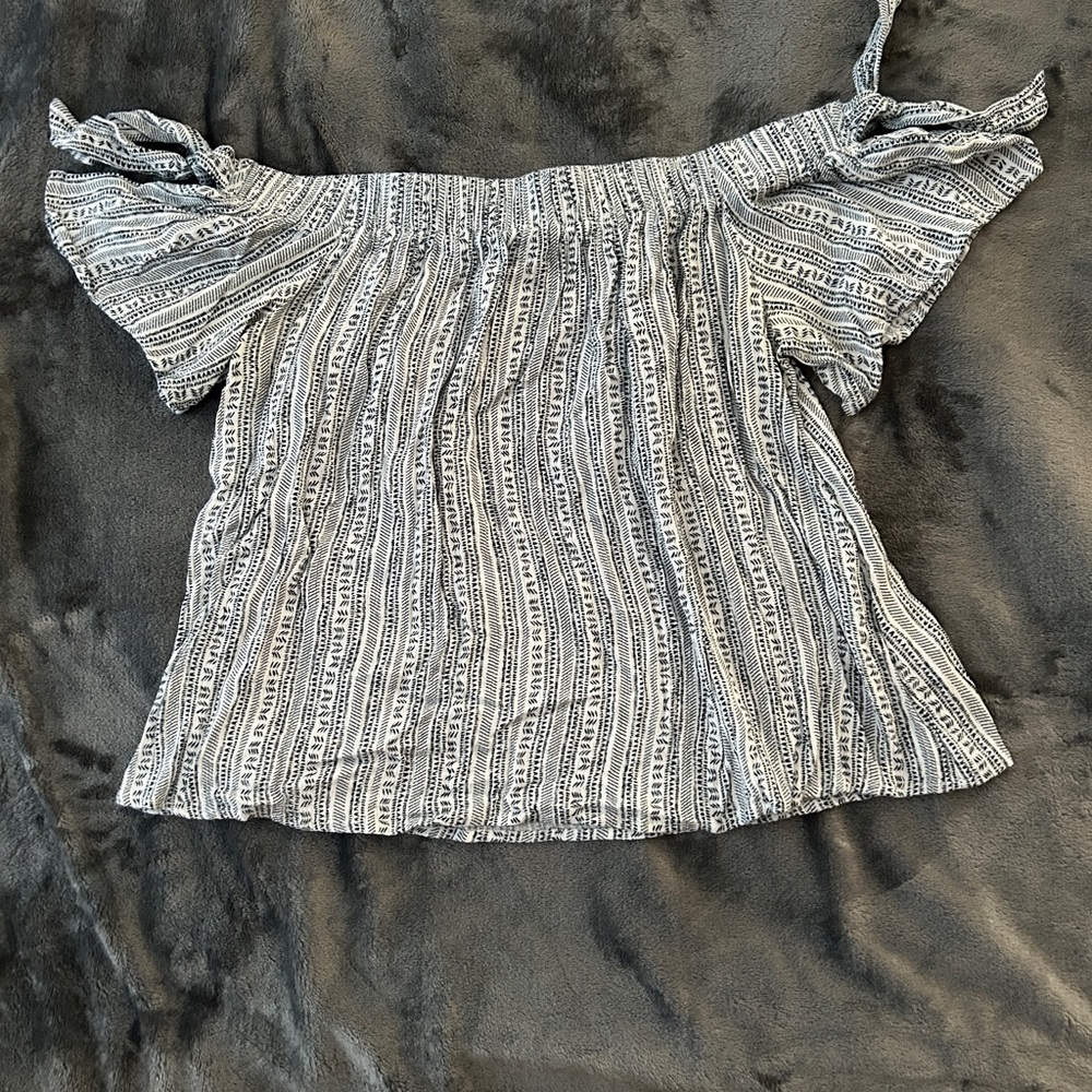 forever 21 Off the shoulder mid drift top